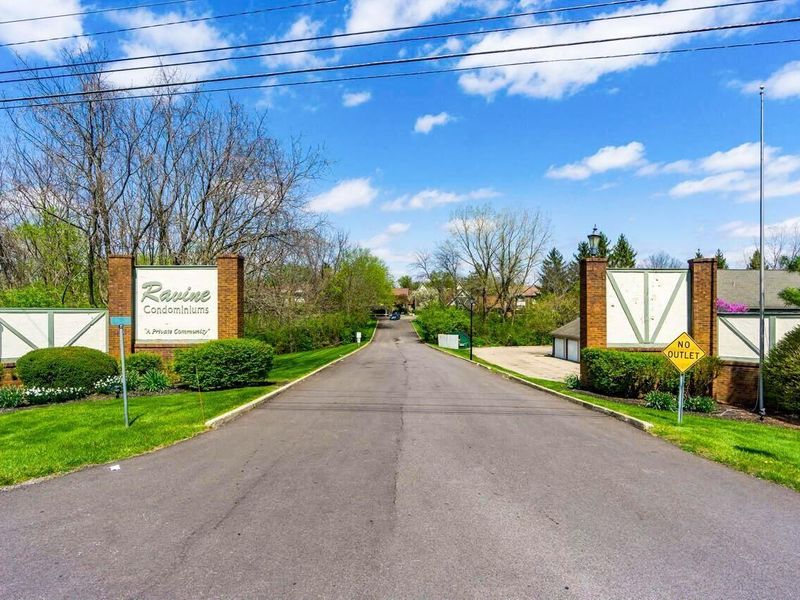 5417 E Valley Lane E, Columbus, OH 43231 Photo 51