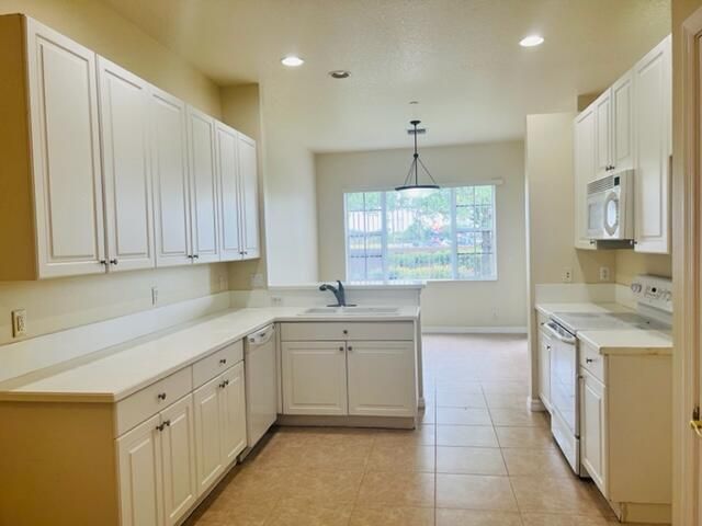 25 Beechdale Lane, Boynton Beach, FL 33426 Photo
