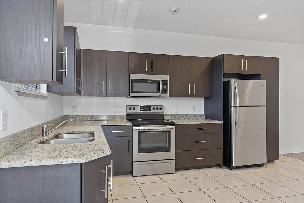 105 2nd Street, Unit 3, Lake Park, FL 33403 Photo