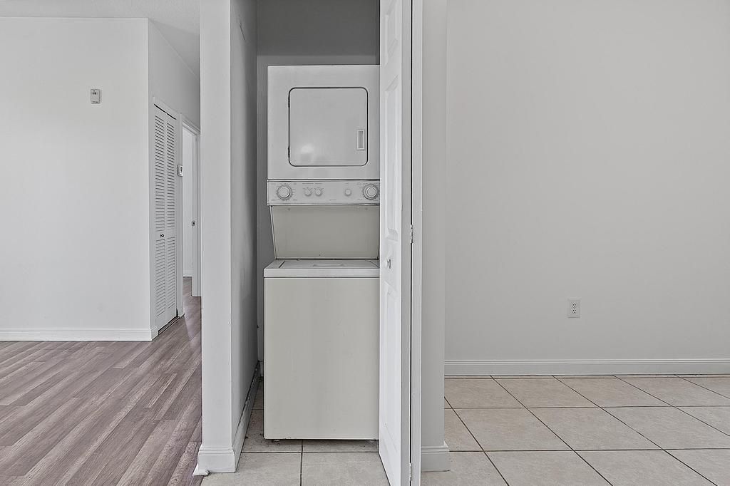 105 2nd Street, Unit 3, Lake Park, FL 33403 Photo