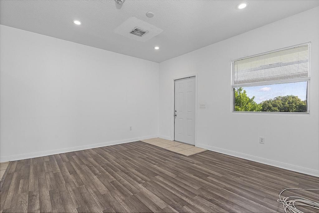 105 2nd Street, Unit 3, Lake Park, FL 33403 Photo