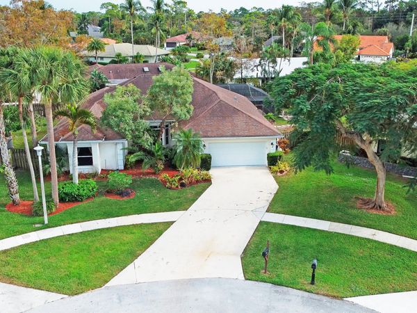 896 ROSE Court, Wellington, FL 33414
