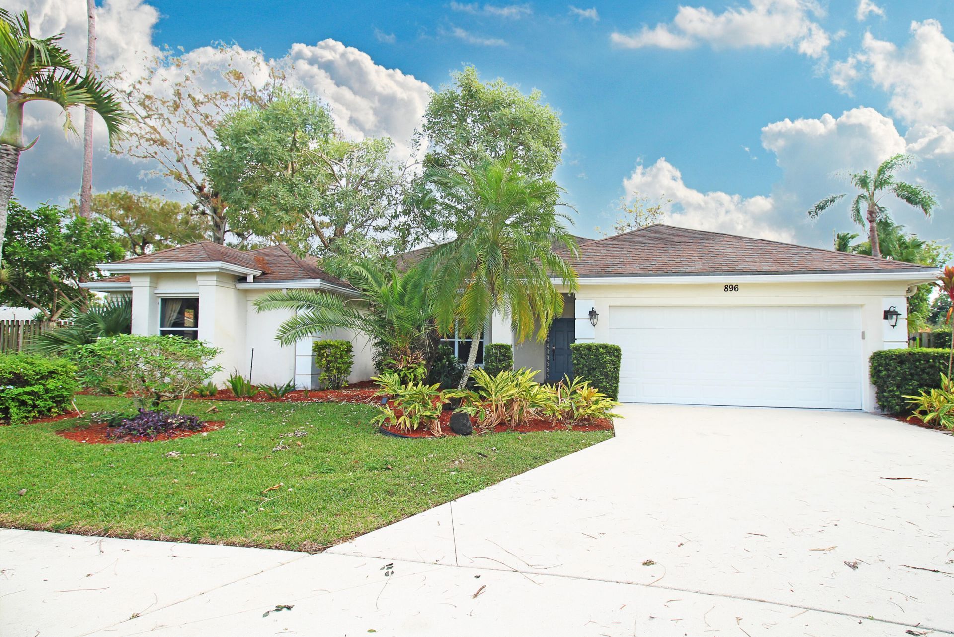 896 Rose Court, Wellington, FL 33414 Photo