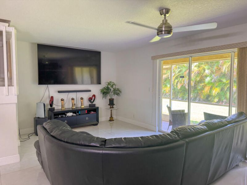 6111 Sugar Loaf Lane, West Palm Beach, FL 33411 Photo