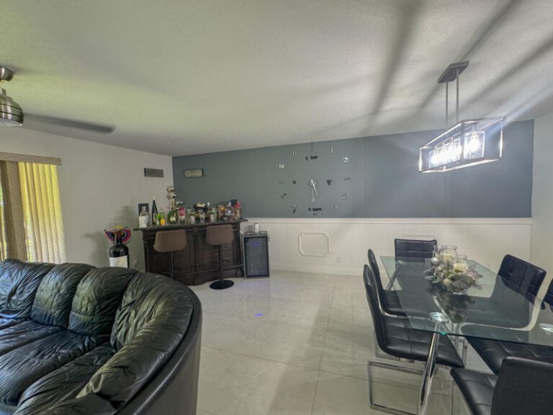 6111 Sugar Loaf Lane, West Palm Beach, FL 33411 Photo