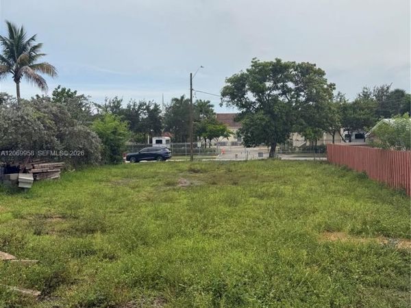 325 NW 4th St , Pompano Beach, FL 33060
