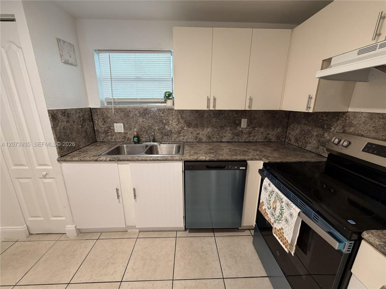 4205 N University Dr , Unit 202, Sunrise, FL 33351 Photo