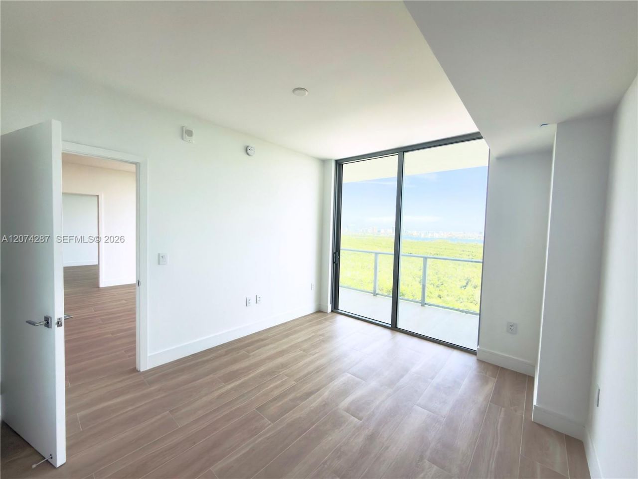 2411 Laguna Circle , Unit 1503, North Miami, FL 33181 Photo
