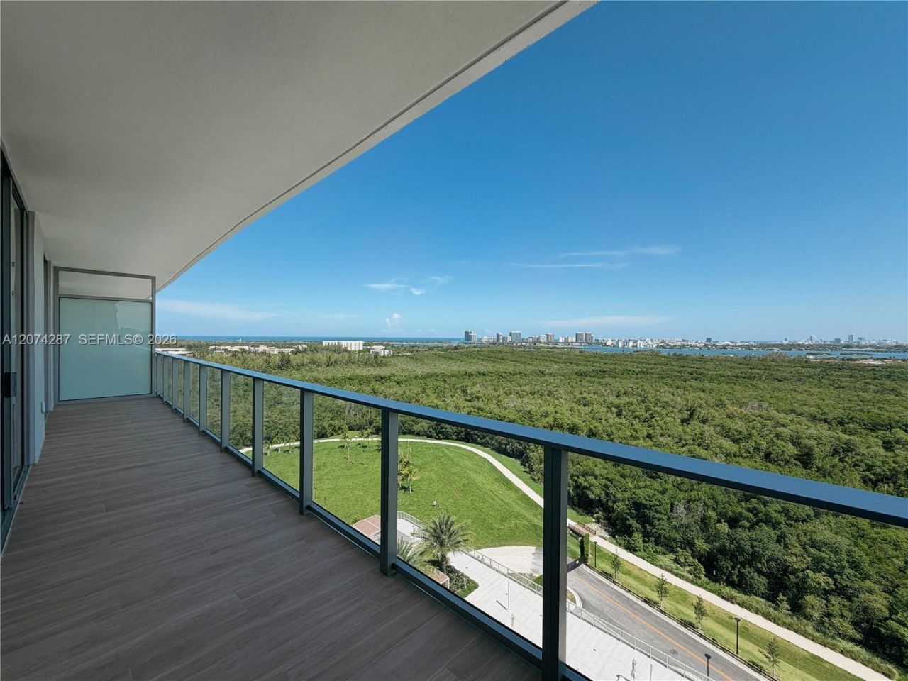 2411 Laguna Circle , Unit 1503, North Miami, FL 33181 Photo