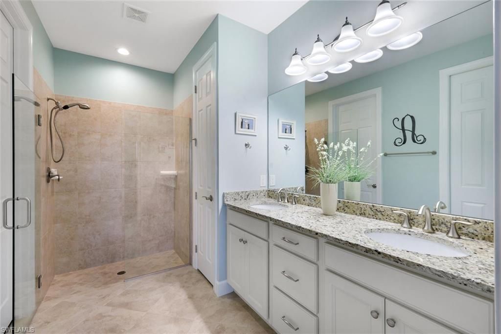 10661 Jackson Square Dr, Estero, FL 33928 Photo