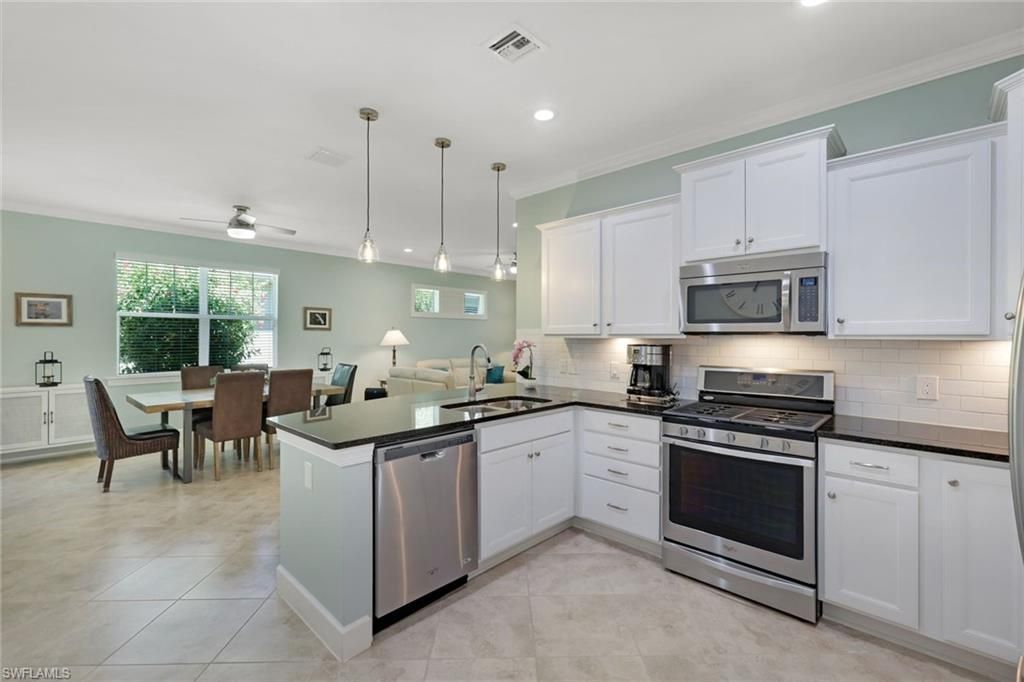 10661 Jackson Square Dr, Estero, FL 33928 Photo