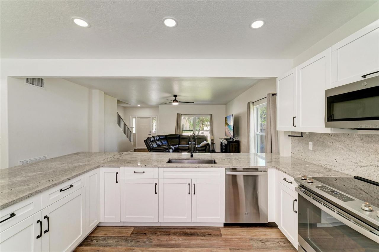 3220 37th Terrace E, Bradenton, FL 34208 Photo