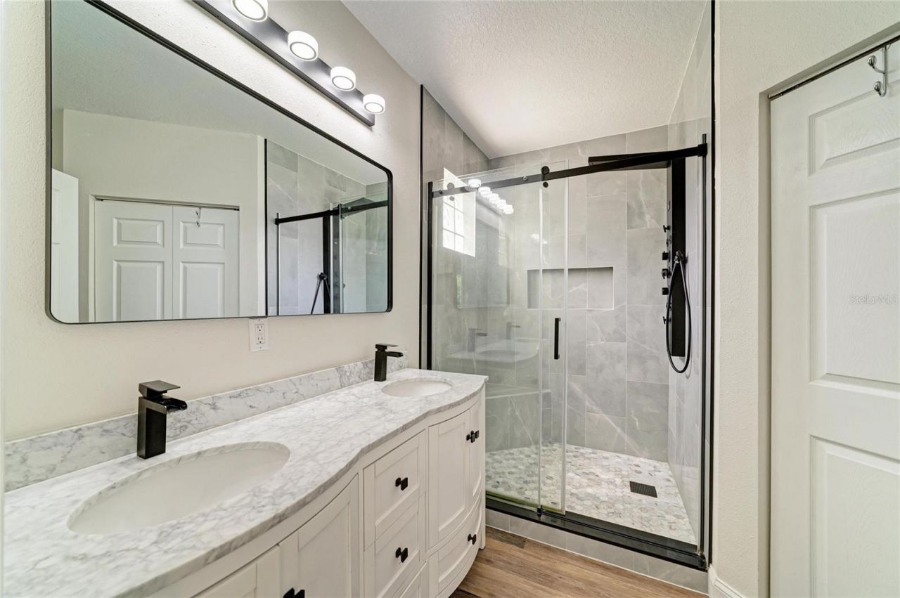 3220 37th Terrace E, Bradenton, FL 34208 Photo