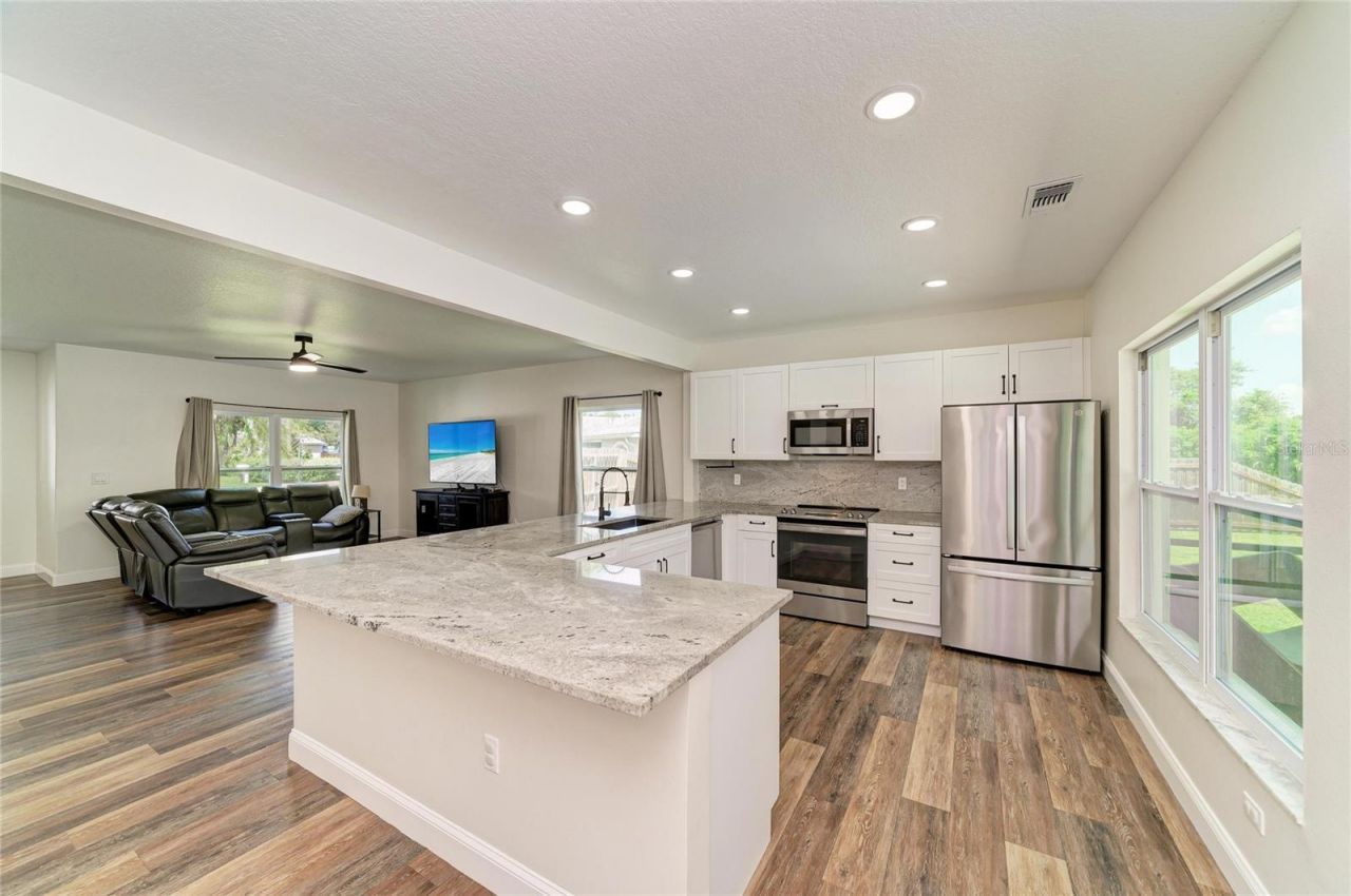3220 37th Terrace E, Bradenton, FL 34208 Photo