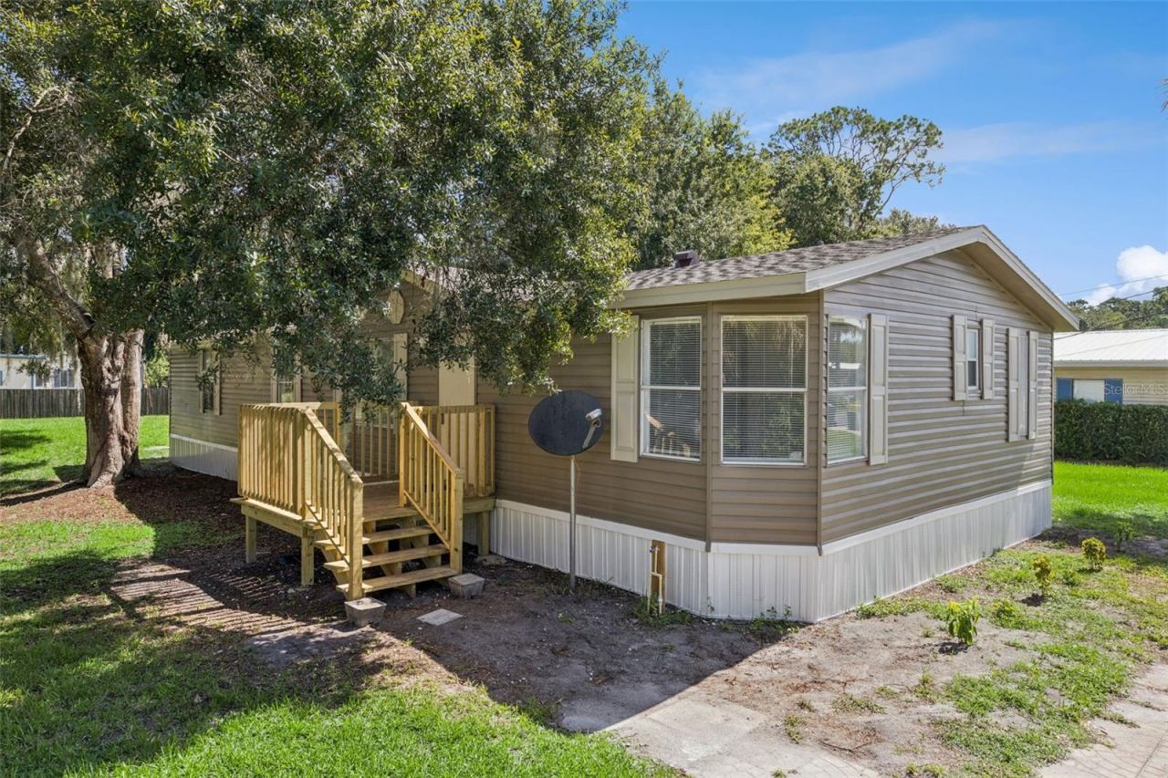 5038 Cambridge Drive, Mims, FL 32754 Photo
