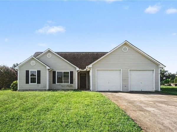 917 Justin Drive , Winder, GA 30680