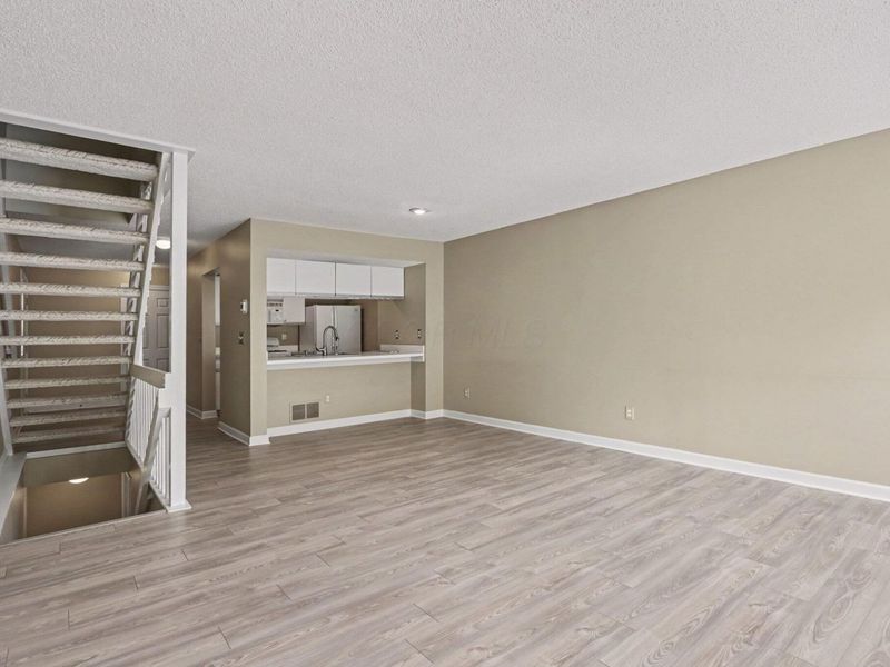 2517 Hyacinth Lane, Unit 56D, Columbus, OH 43235 Photo 18