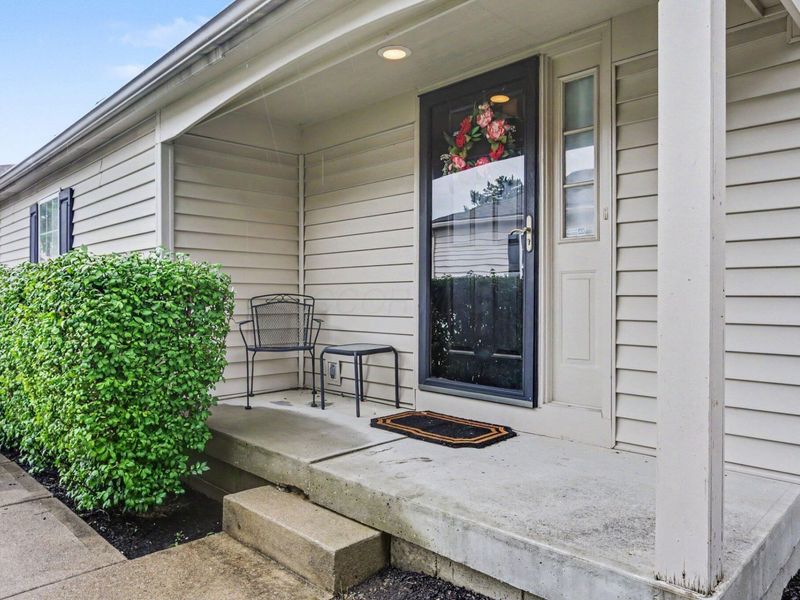 2517 Hyacinth Lane, Unit 56D, Columbus, OH 43235 Photo 2