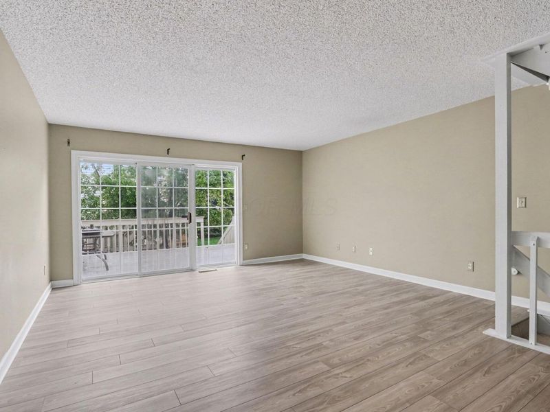 2517 Hyacinth Lane, Unit 56D, Columbus, OH 43235 Photo 4