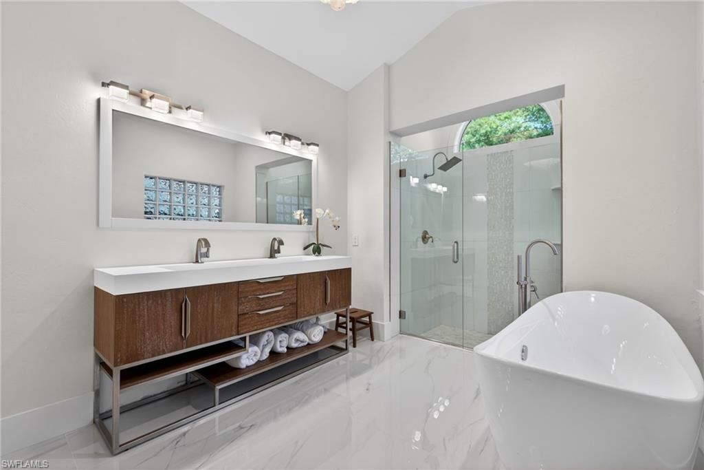 7657 Ponte Verde Way , Naples, FL 34109 Photo