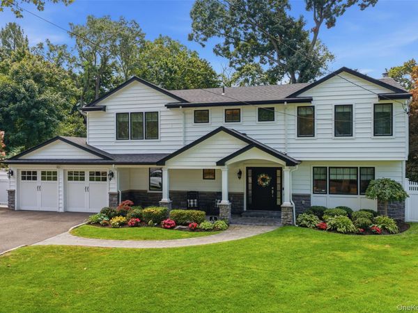 6 Sue Circle, Huntington, NY 11743