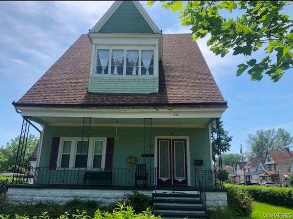 1737 south park Avenue , Other, NY 14220