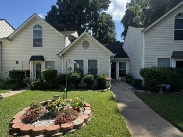 9063 Stoneleigh Trace, Douglasville, GA 30134