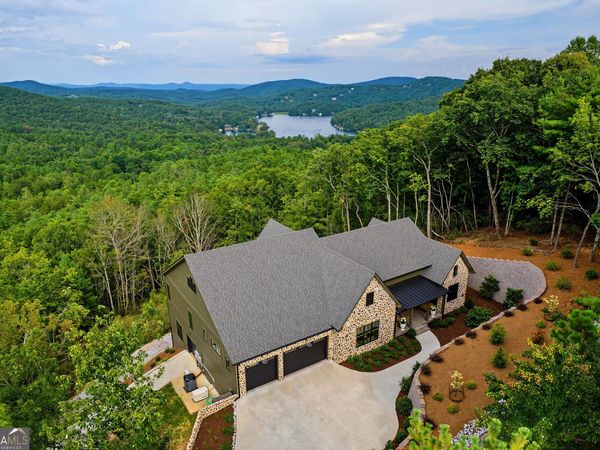 1095 Rabun Bluffs Drive, Lakemont, GA 30552