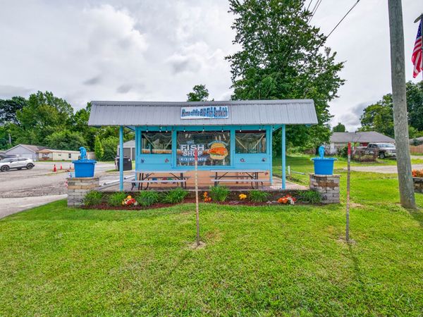 910 S State Street , North Vernon, IN 47265