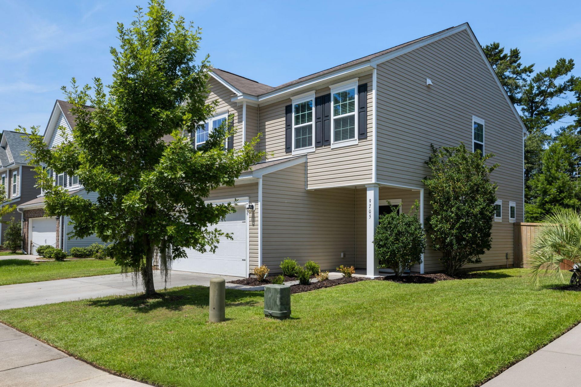 9705 Cherrybark Court Photo 3