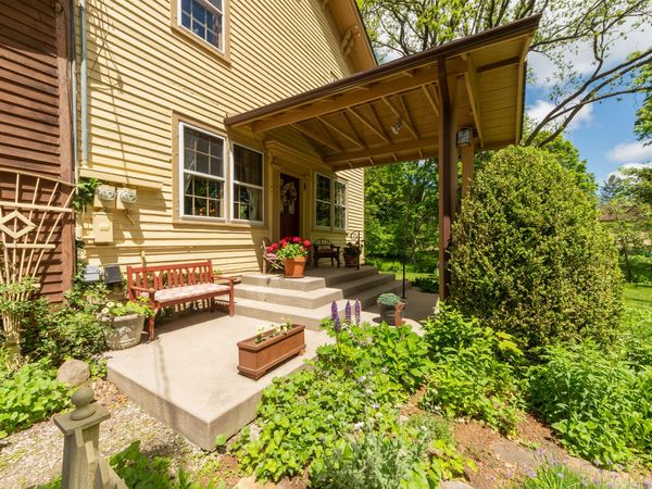 8425 Parshallville Road, Fenton, MI 48430