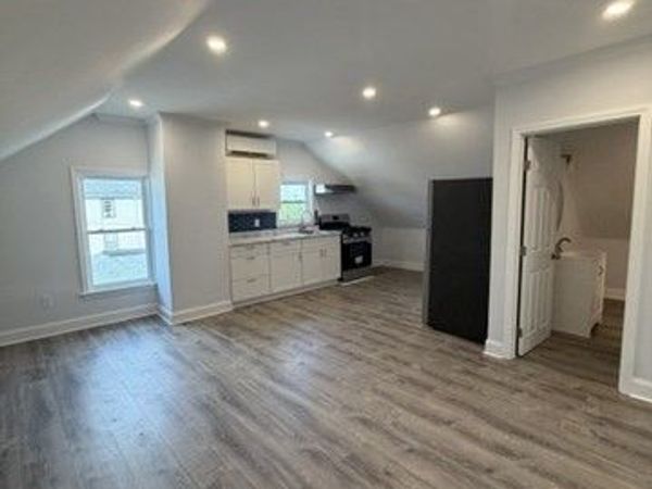 220 Fifth St, Unit 3, Fall River, MA 02721