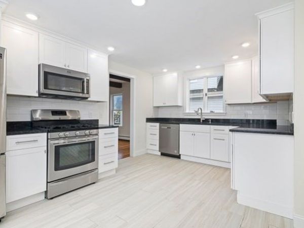 54 Montrose, Unit 2, Somerville, MA 02143