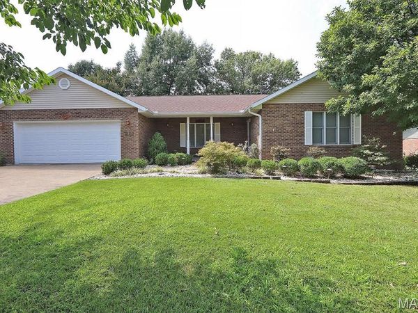1513 Tanglewood Road, Jackson, MO 63755