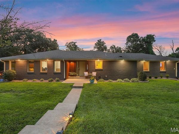 1863 Highway 100, Pacific, MO 63069