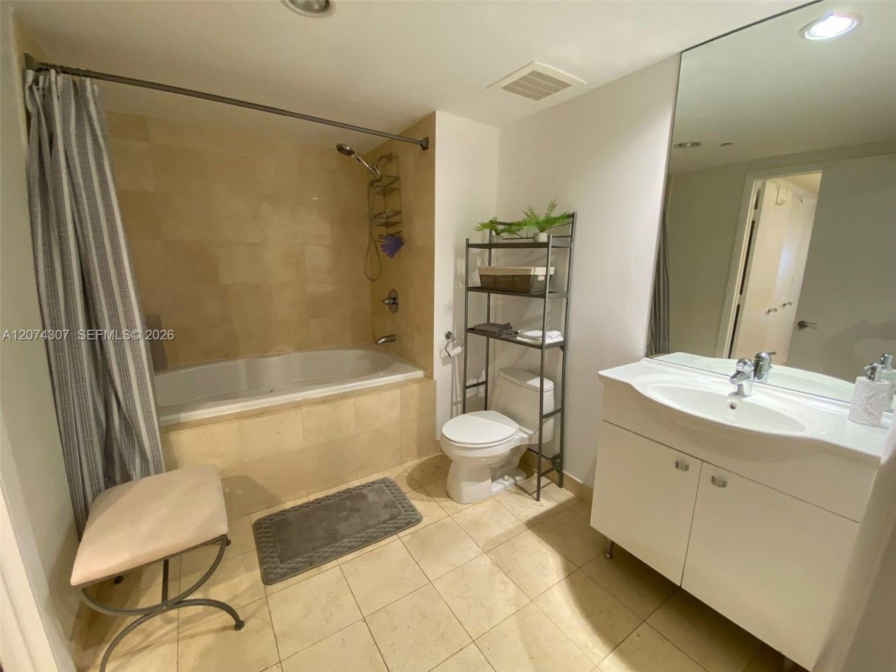 1850 S Ocean Dr , Unit 1409, Hallandale Beach, FL 33009 Photo