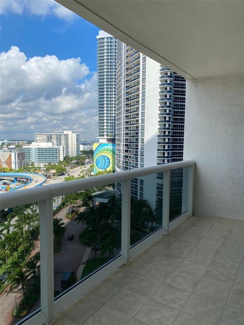 1850 S Ocean Dr , Unit 1409, Hallandale Beach, FL 33009 Photo
