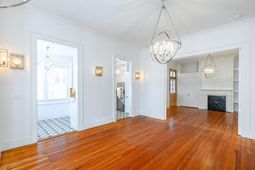 176 Broad Street photo 4