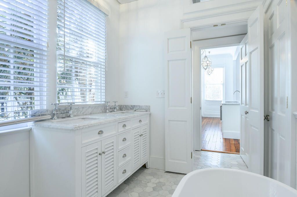 176 Broad Street Photo 50