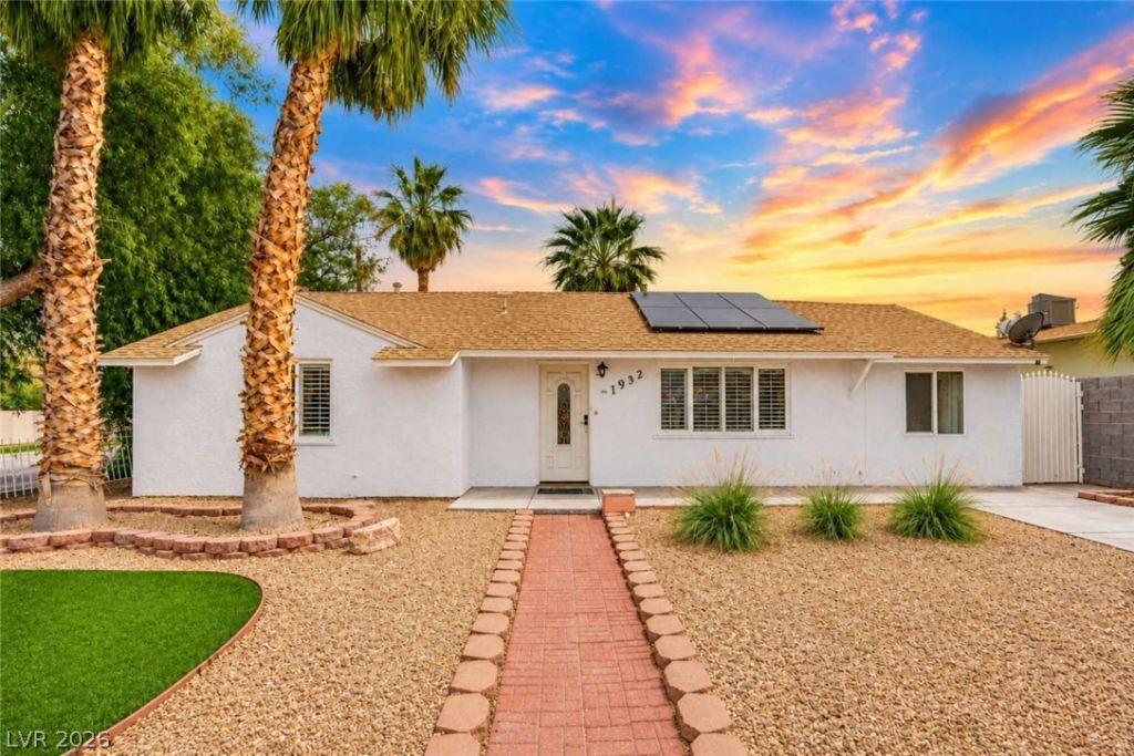 1932 Hassett Avenue, Las Vegas, NV 89104 Main Photo