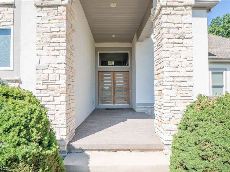 7557 Lutz Avenue NW, Massillon, OH 44646 Photo 3