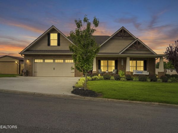 1511 Rosewood Drive, Sevierville, TN 37876