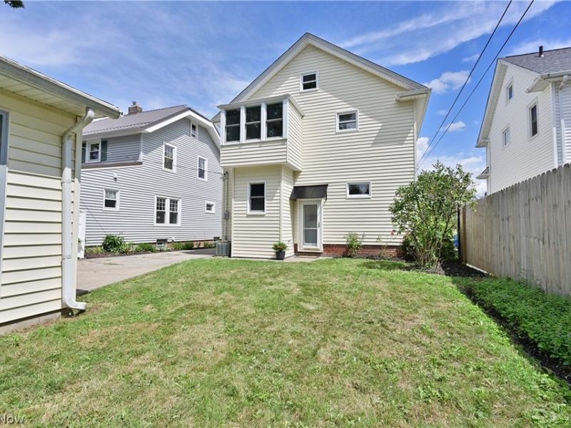 2096 Reveley Avenue, Lakewood, OH 44107 Photo 34