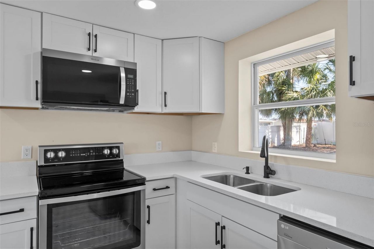 6211 Cornell Road , Bradenton, FL 34207 Photo
