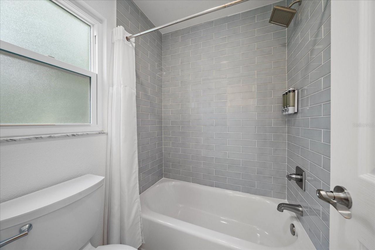 217 46th Street W, Bradenton, FL 34209 Photo