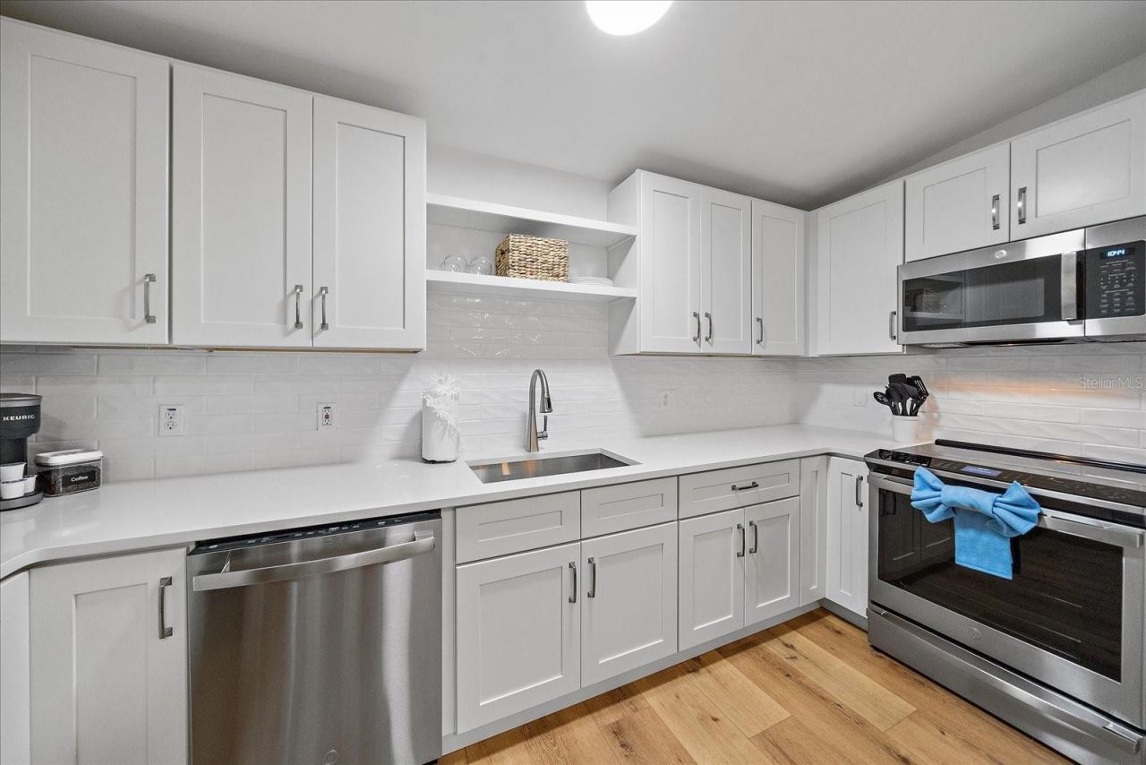 217 46th Street W, Bradenton, FL 34209 Photo