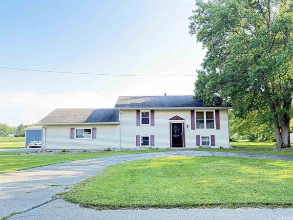 206 E Anstett Drive, Fowler, IN 47944