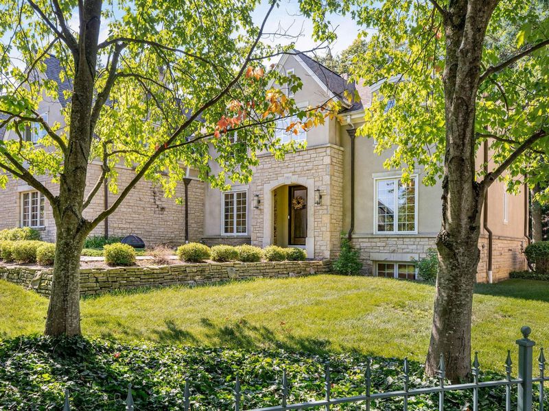 7859 Calverton Square, New Albany, OH 43054 Photo 1