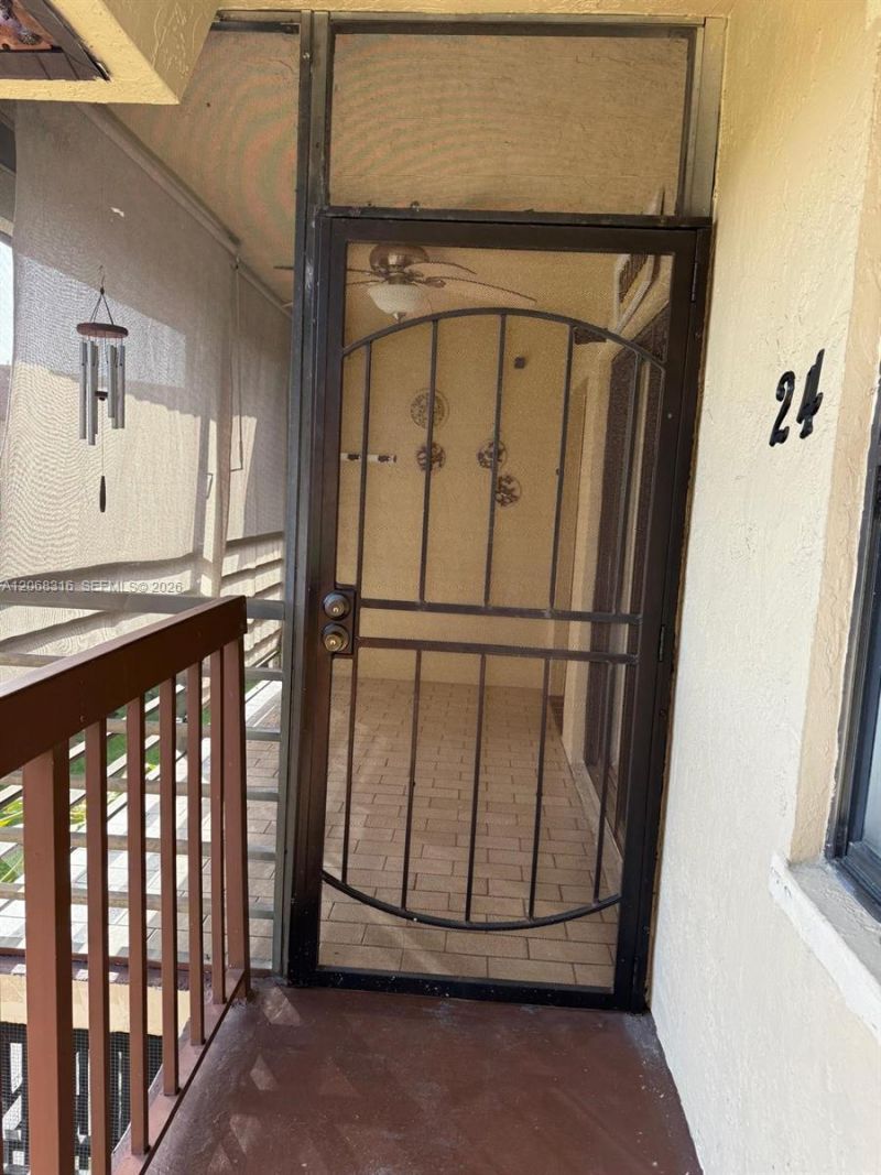 6540 W 26th Dr , Unit 24-60, Hialeah, FL 33016 Photo