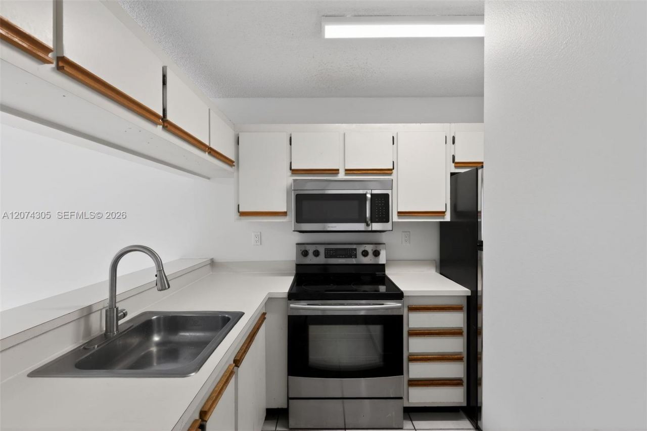 13856 SW 93rd Ln , Unit 13856, Miami, FL 33186 Photo